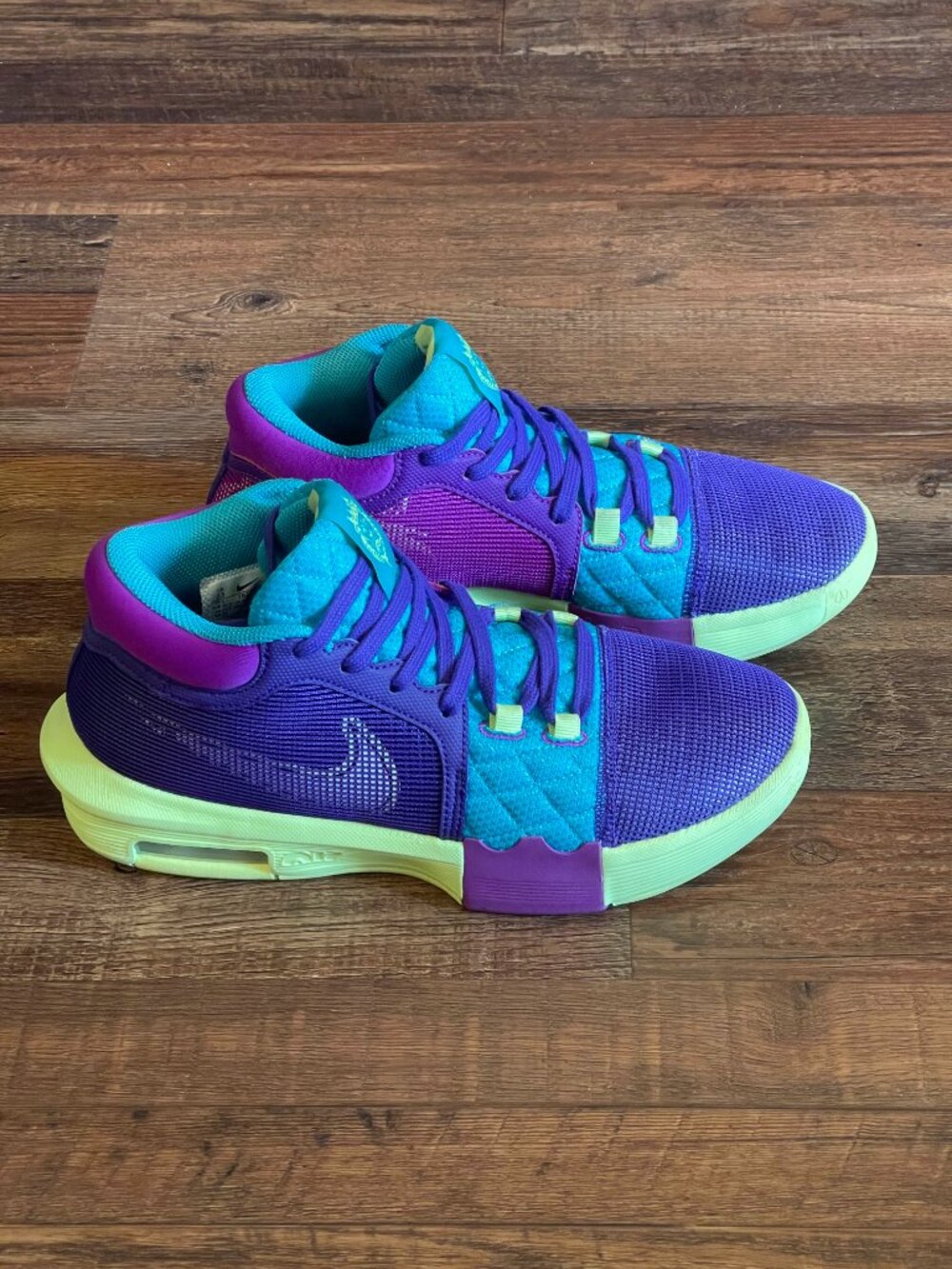 Nike LeBron Witness VIII 8 Field Purple Mens Basketball Shoe Size 7.5 FB2239-500